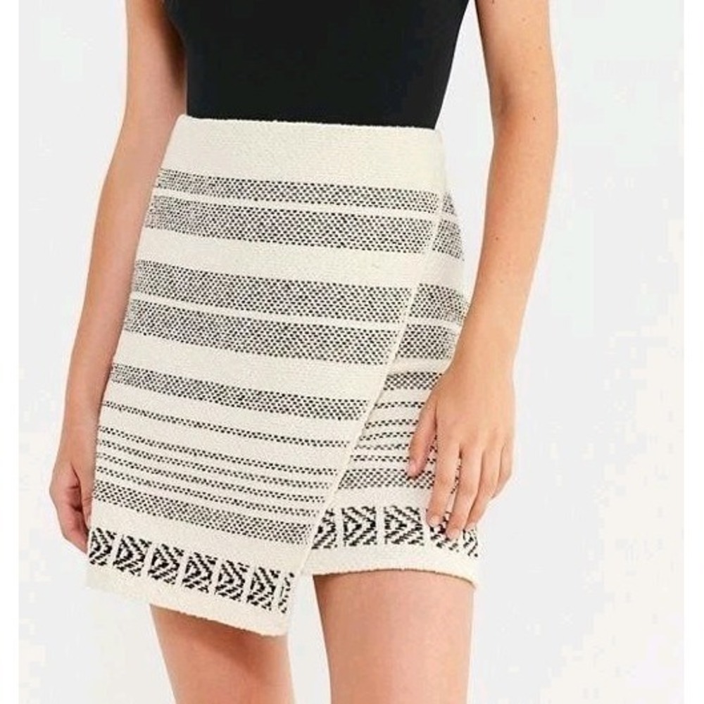 Urban Outfitters Cream Black Striped Elsa Sweater Wrap Mini Skirt Size Medium